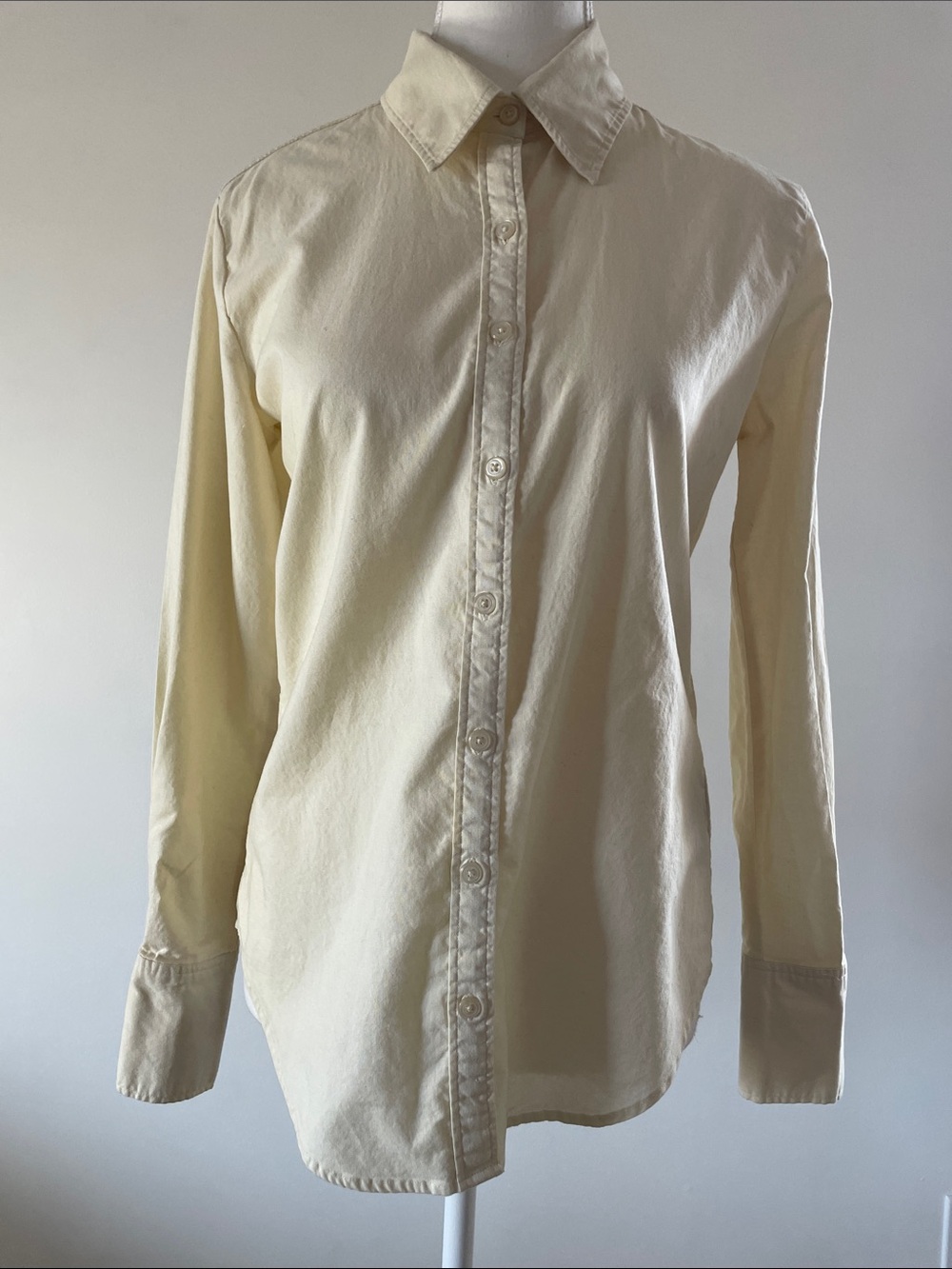 Norma Kamala Button Down Up Front Princess Cut Shirt Cream Women’s Small